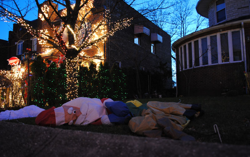 Illustration for article titled Photo Contest: Christmas Lights